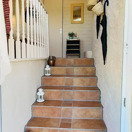Quaint In Tranquil Setting * Frausseilles