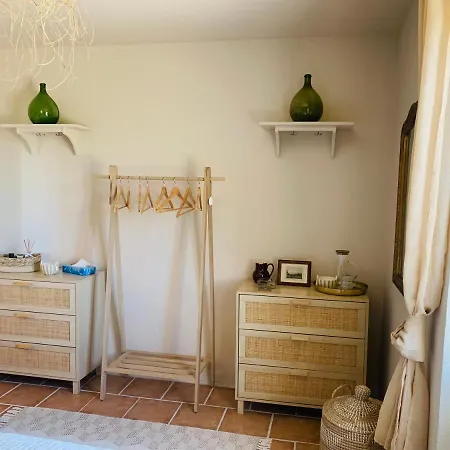 Quaint In Tranquil Setting Frausseilles